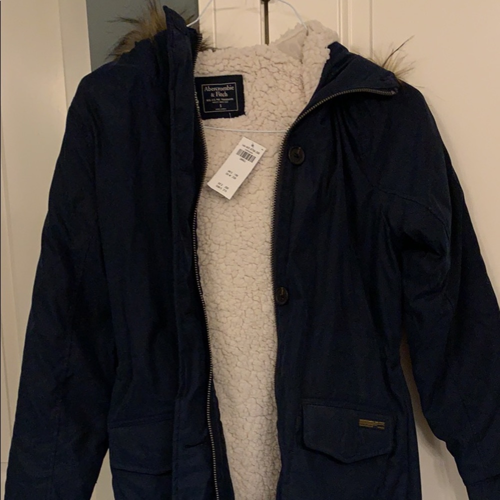 Brand new women’s Abercrombie and Fitch jacket. Size small. Navy. - Picture 1 of 1